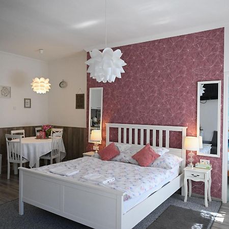 Foglal-Lak Apartman إغير المظهر الخارجي الصورة