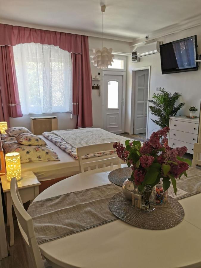 Foglal-Lak Apartman إغير المظهر الخارجي الصورة